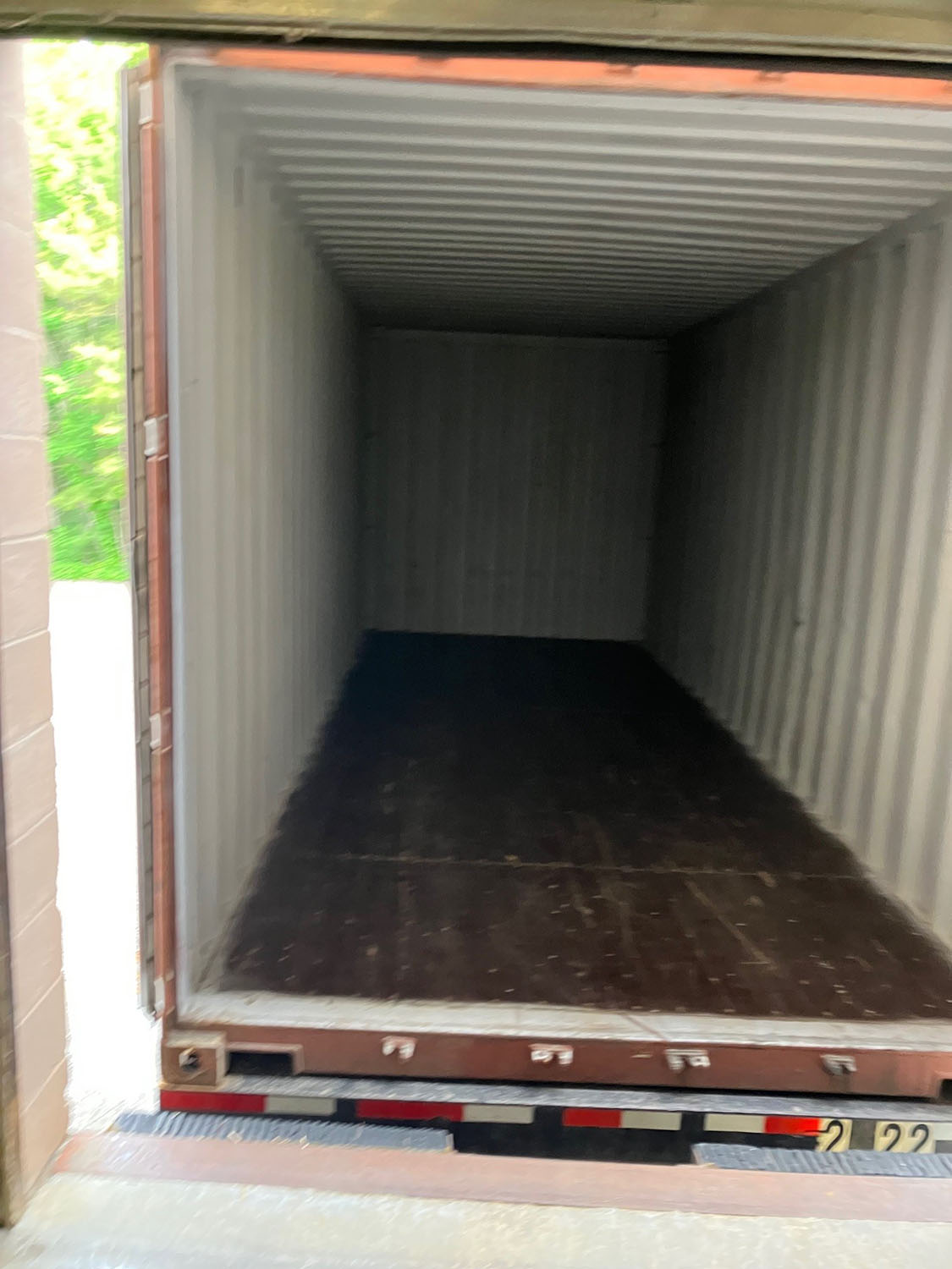 Shipment Empty Truck